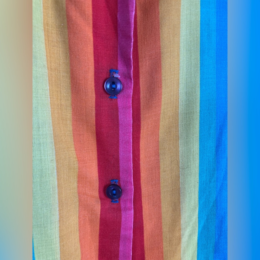 Vintage Rainbow Cropped Button-up Top - Picture 5 of 7